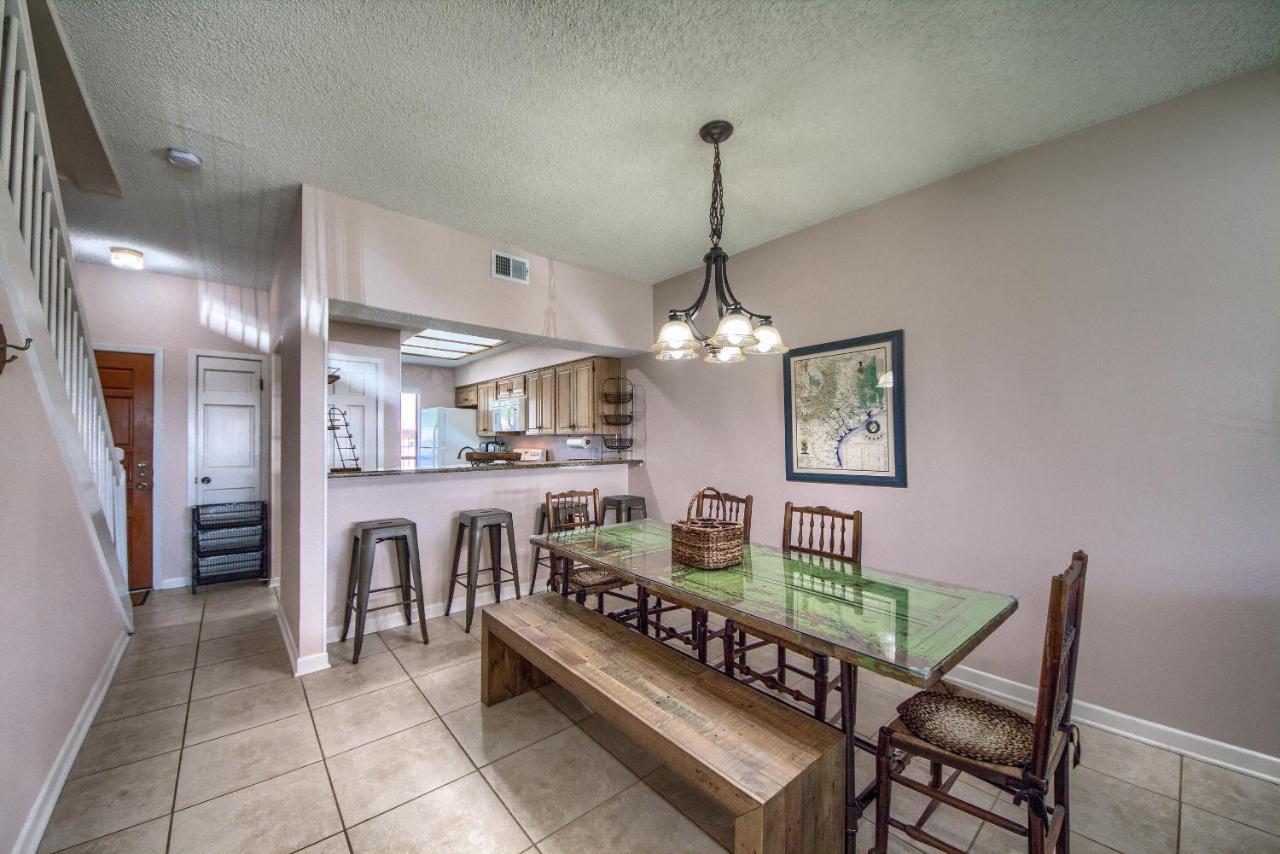 The Iron Cactus Condo On The Comal Cw C102 New Braunfels Exterior foto